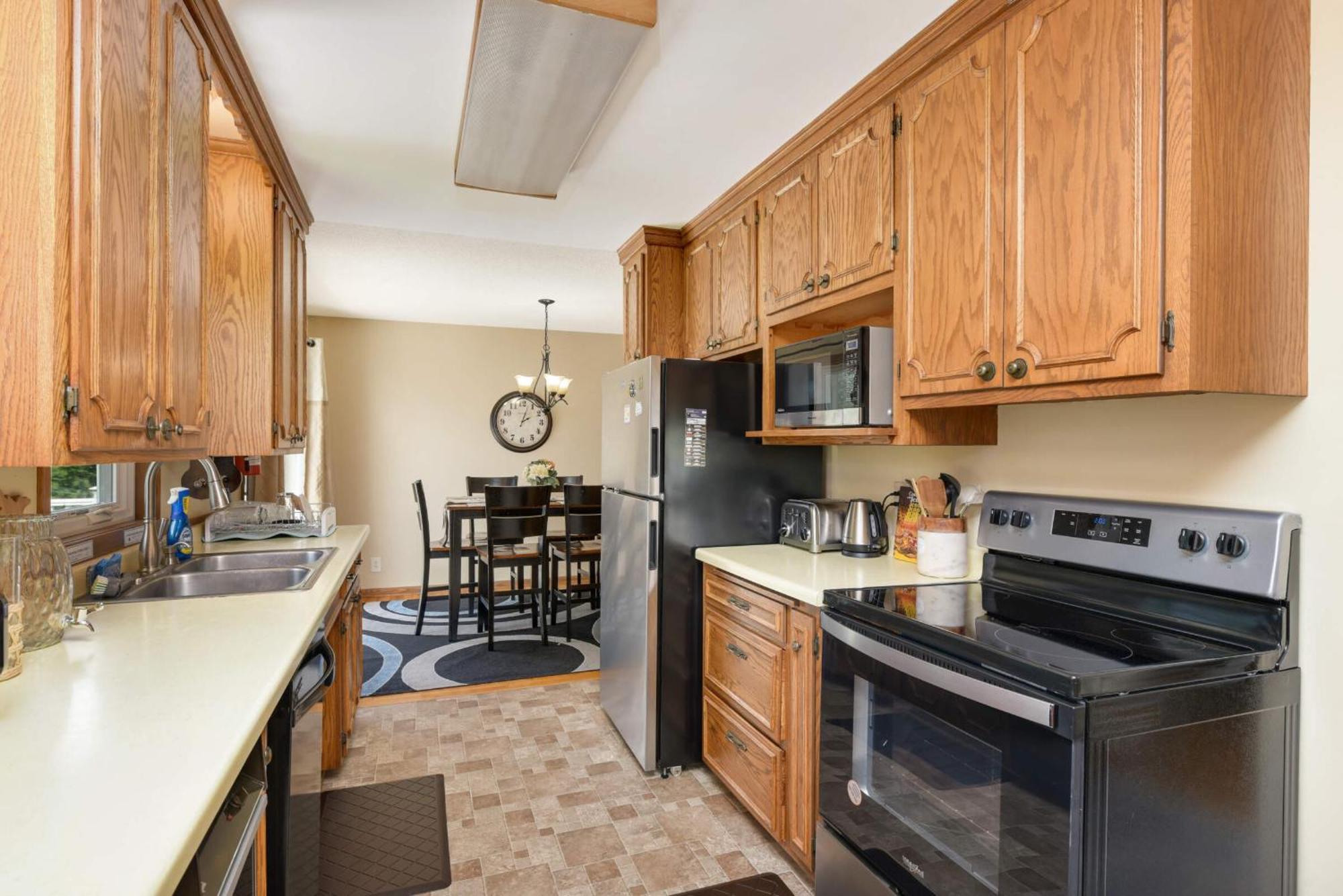 Cottage Grove Haven, Spacious 4-Bed, 3 Baths Retreat Exteriér fotografie